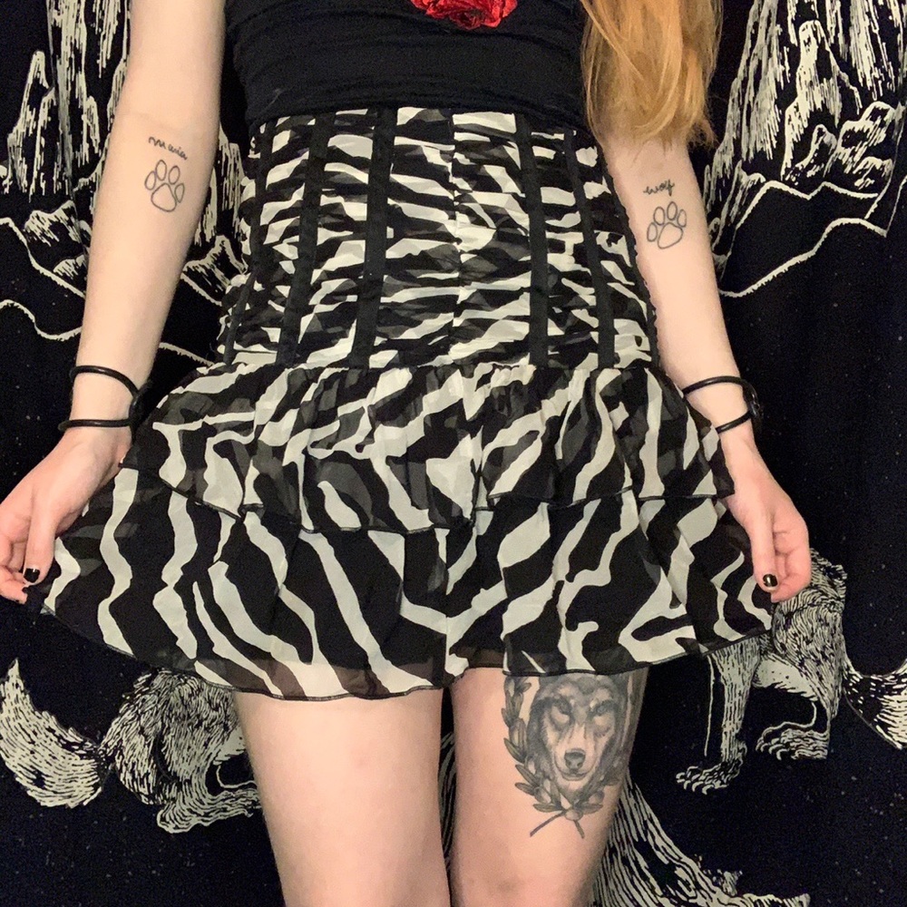 Y2K Bebe skirt